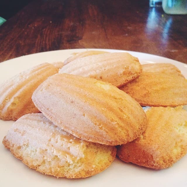 Classic French Madeleines